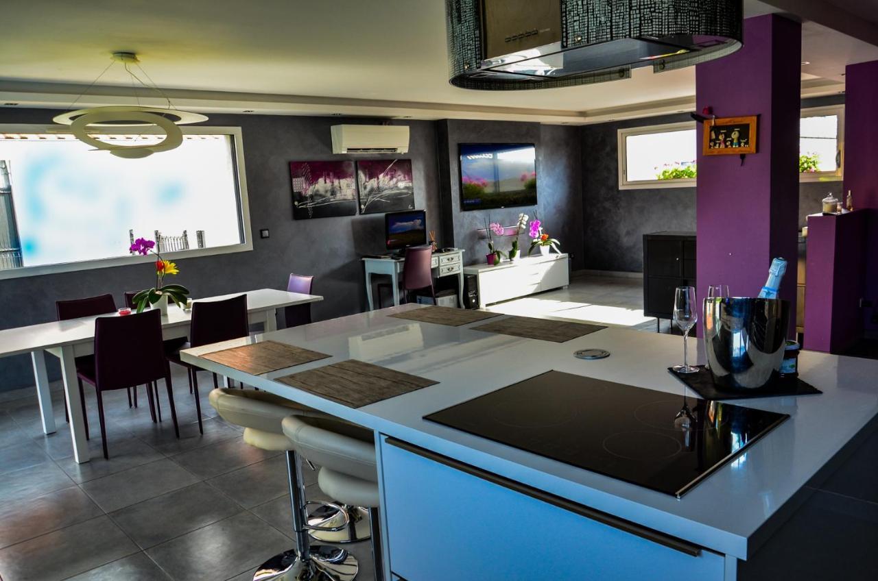 Gîtes Spa Strasbourg - La Villa 14 Furdenheim Exteriör bild